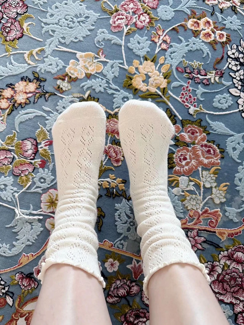 【BORAKOO】博拉拉推荐的好看米色袜子