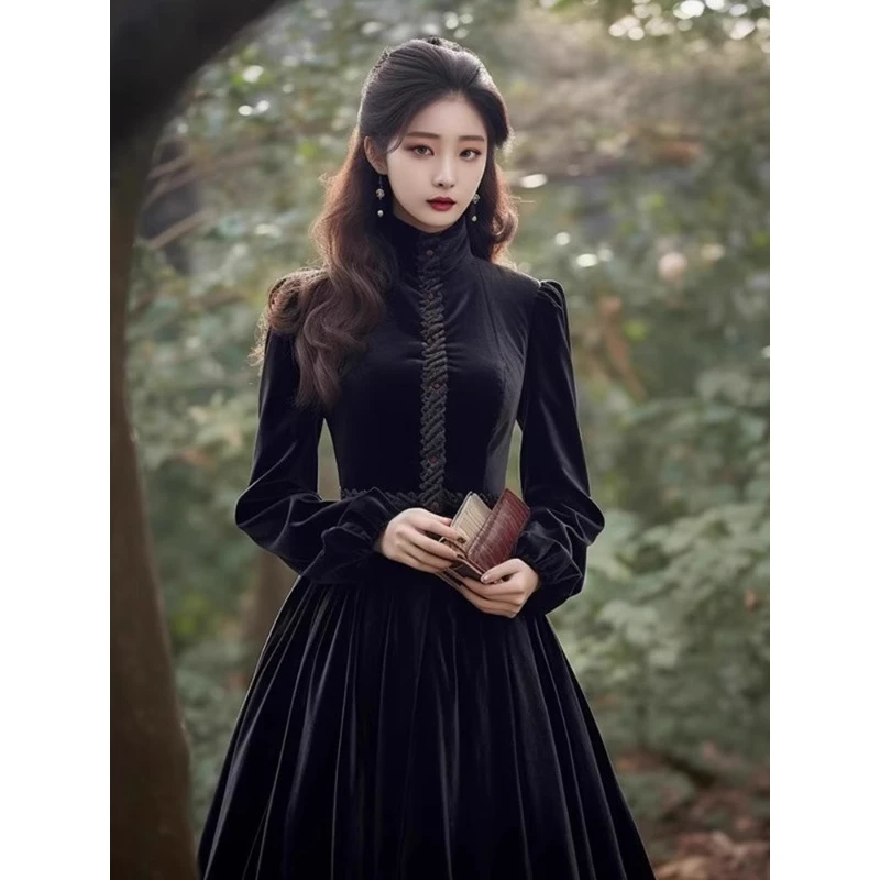 QDA28997法式赫本风显身材长裙高端精致宴会黑色丝绒连衣裙女秋冬