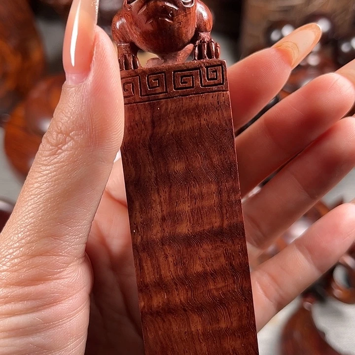 黄花梨金蟾印章手把