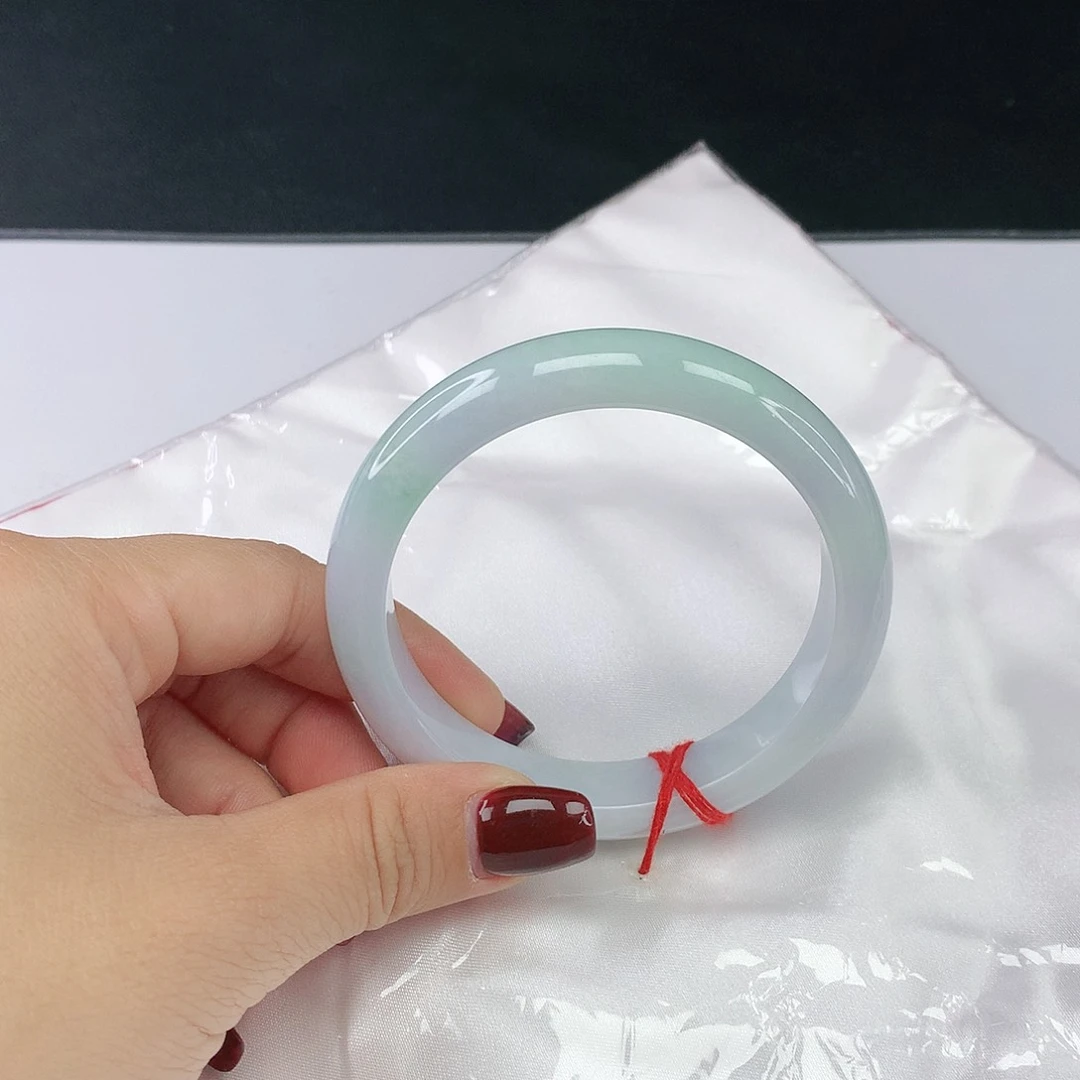 翡翠手镯未镶嵌翡翠751