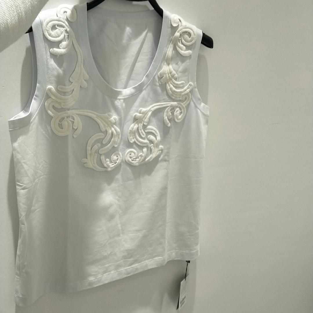 女装时尚气质品质高端折扣回馈背心（不退换）