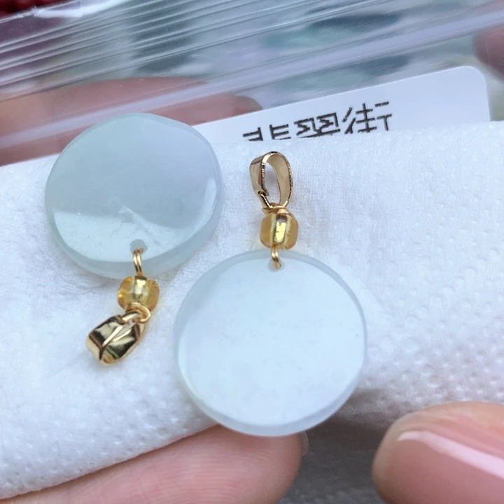 翡翠颈饰未镶嵌吊坠