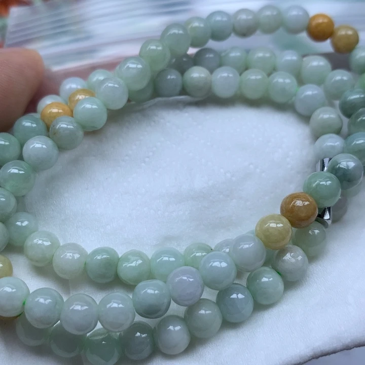 翡翠颈饰未镶嵌手串
