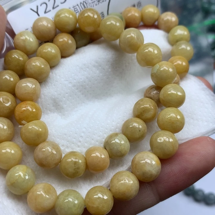 翡翠颈饰未镶嵌手串