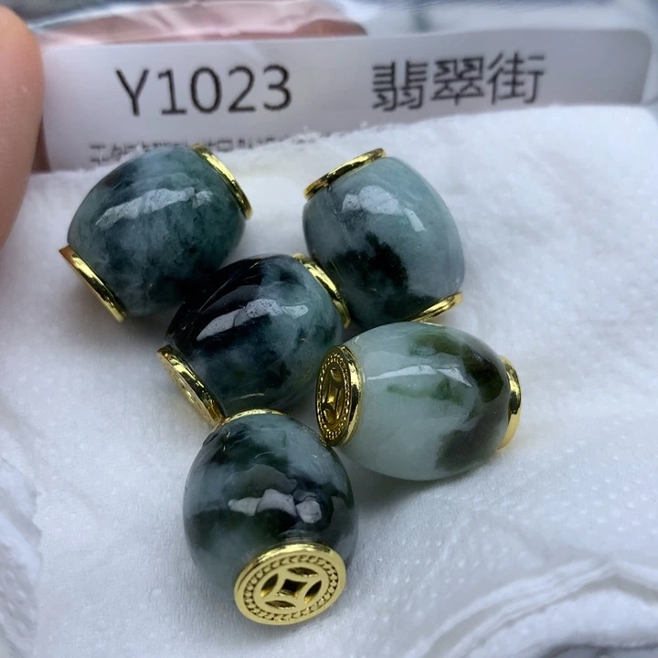 翡翠颈饰未镶嵌手串