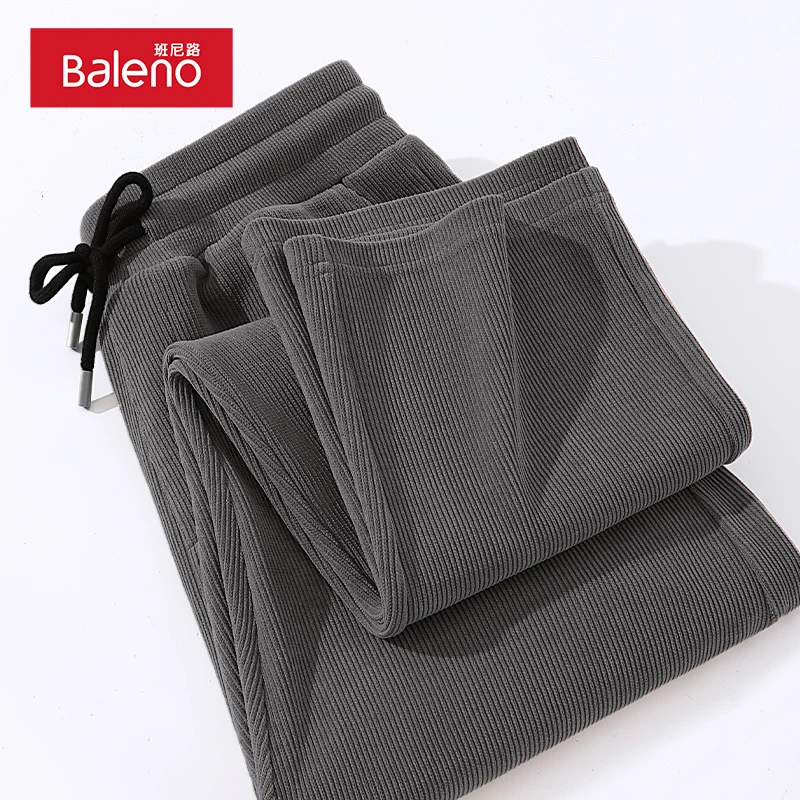 班尼路直筒宽松休闲裤男士春季大码运动卫裤男款黑色雪尼尔长裤B