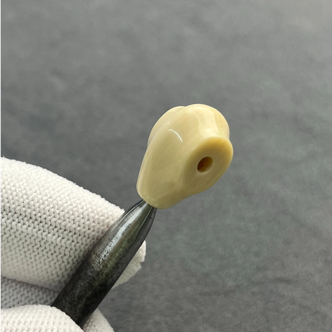 天然猛犸象牙精工鲨鱼背三通佛头配饰【5A全品】