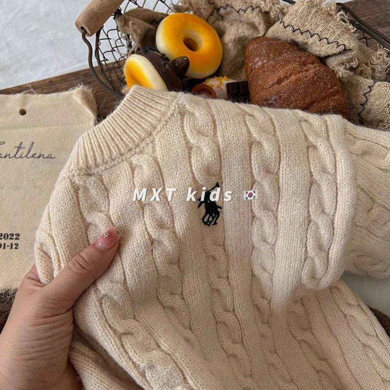 儿童保暖毛衣2025秋新男女童纯色刺绣长袖针织宝宝套头绞花毛线衫
