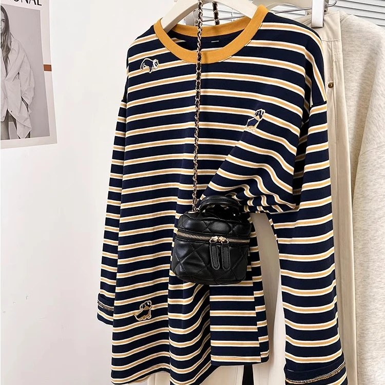 【胖妹妹】大码240斤撞色小狗刺绣条纹长袖t恤女宽松打底衫内搭上衣