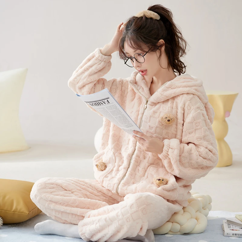 睡衣女冬季珊瑚绒新款加绒法兰绒加厚2023冬款秋冬家居服保暖套装
