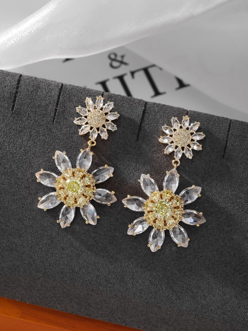 合金合成锆石耳饰 2639时尚花朵设计名媛风耳饰