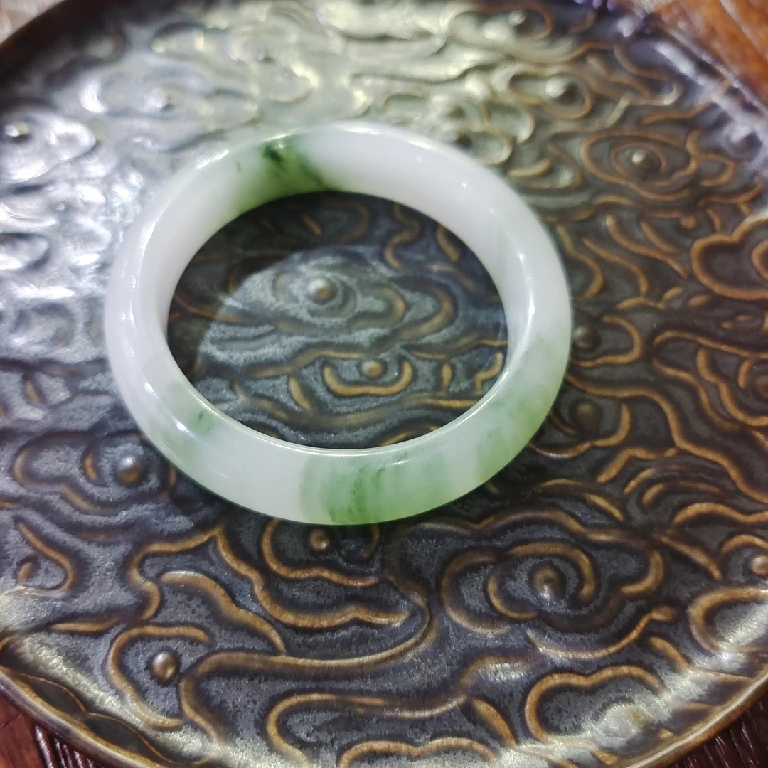 高品天山翠镯儿55.2圈口