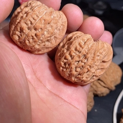 文玩核桃把件血麒麟39