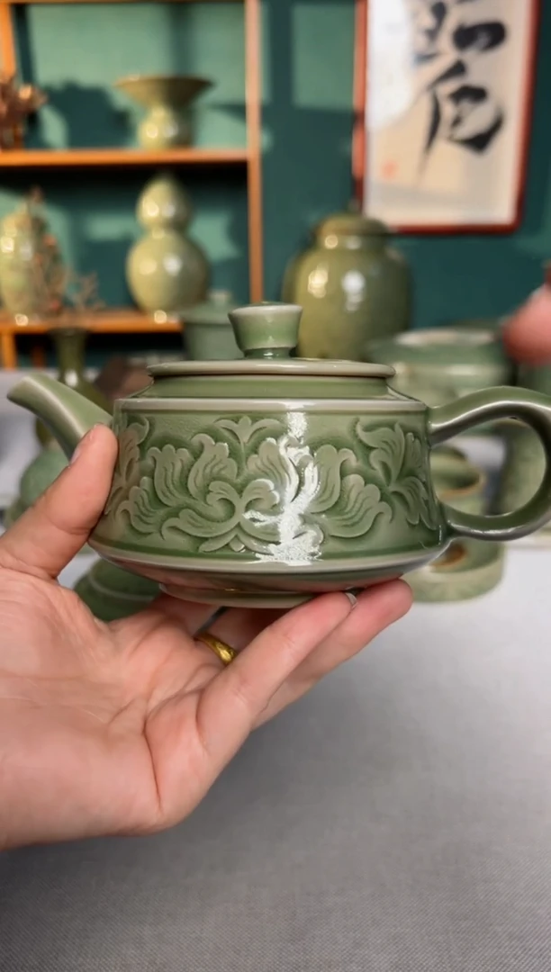 【闪购商品】其他耀州窑手工牡丹汉阙壶微瑕福利失圆