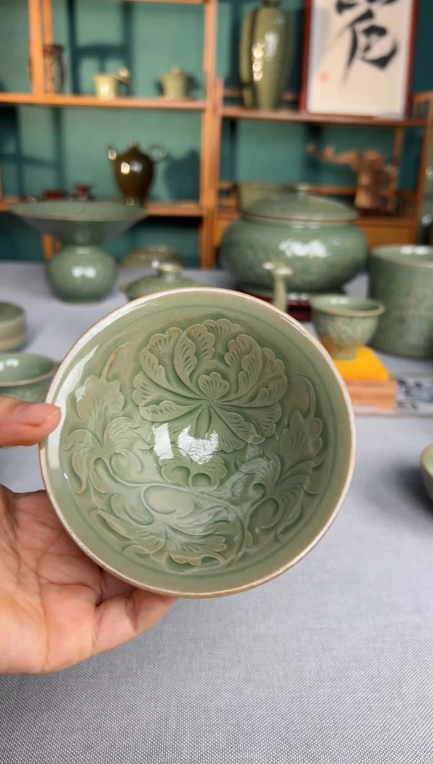 【闪购商品】其他纯手工秘色内外双刻牡丹薄胎斗笠盏17