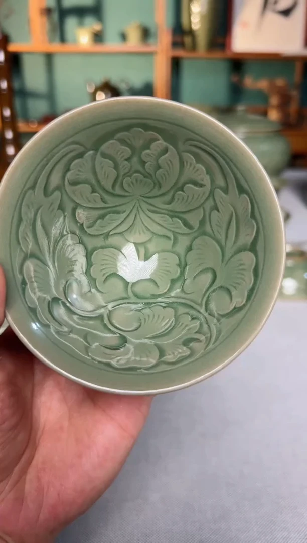 【闪购商品】其他秘色牡丹纹斗笠盏