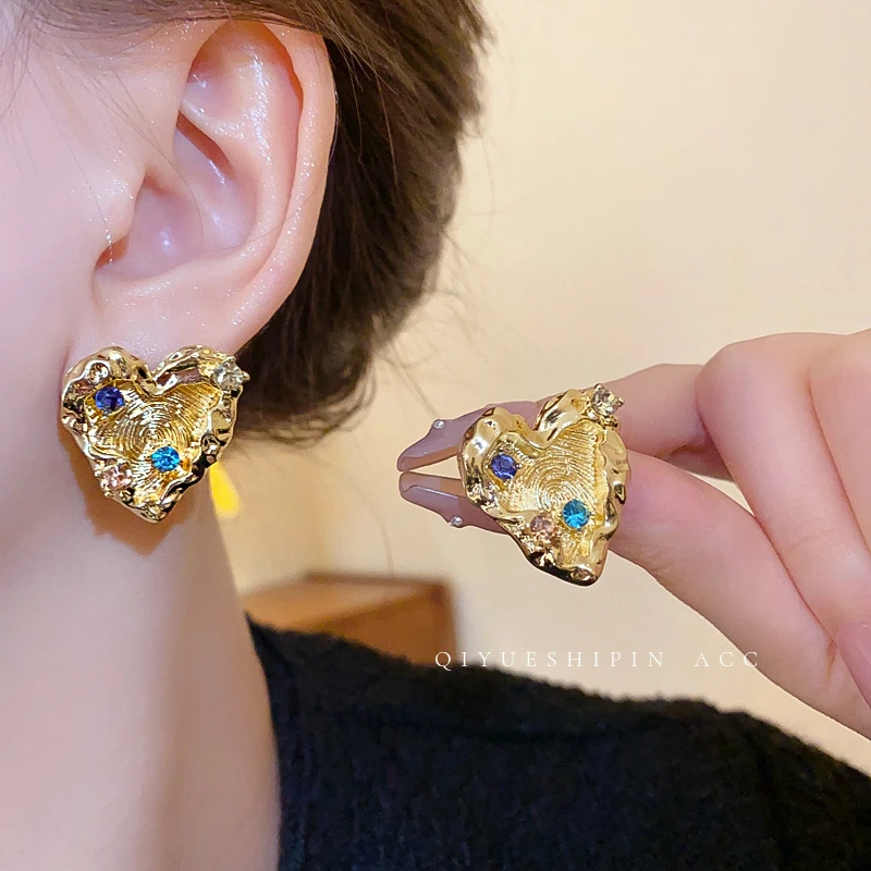 铜合金耳饰 【拉丝爱心】独特设计感金属爱心耳钉新款 A407