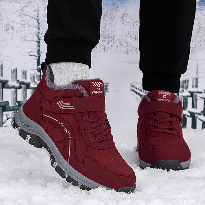 品牌老人鞋冬季棉鞋女中老年加绒加厚雪地靴防滑保暖爸爸妈妈鞋