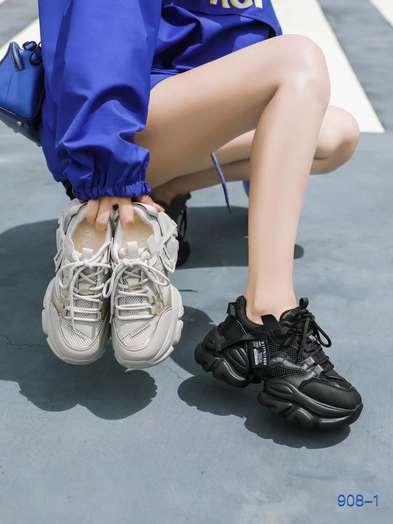 黑色老爹鞋女款显脚小2024新款爆款休闲女鞋运动轻便厚底908-1