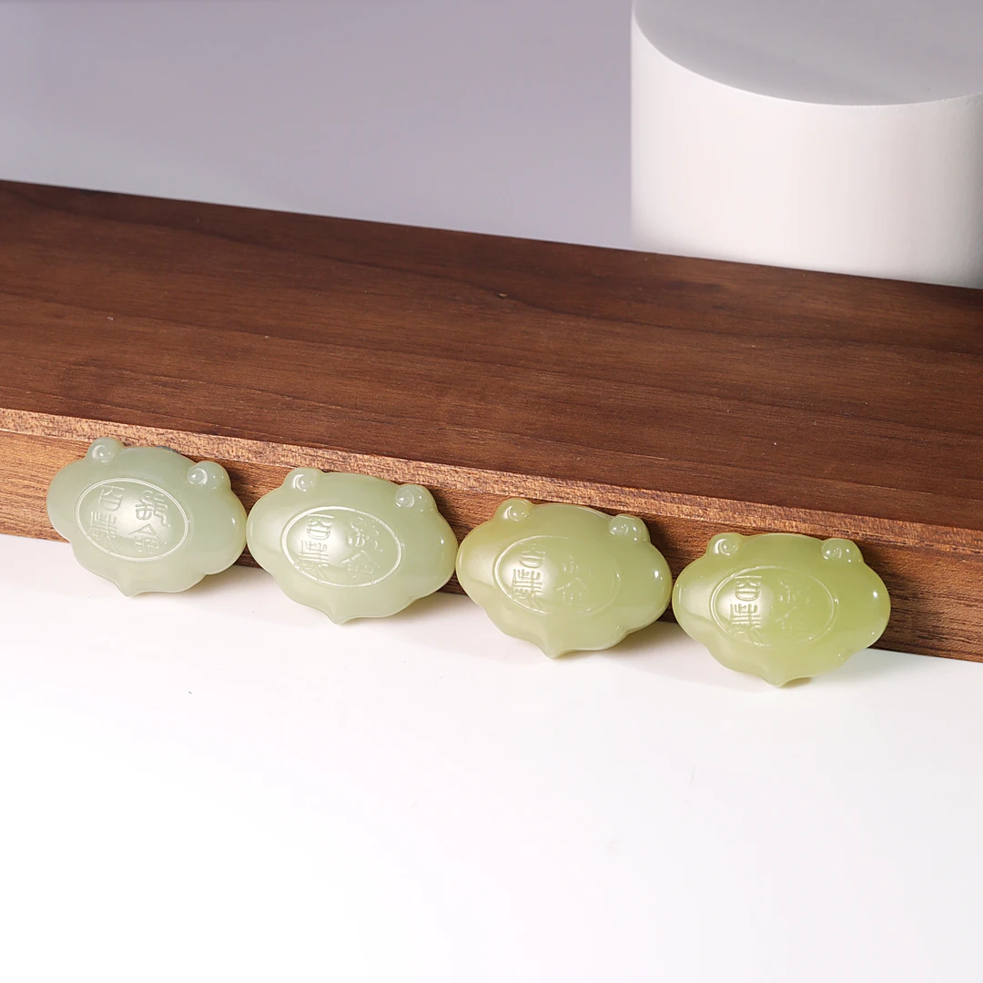 预售新疆和田玉长命锁RB242645尺寸约31*22mm多样发发一件