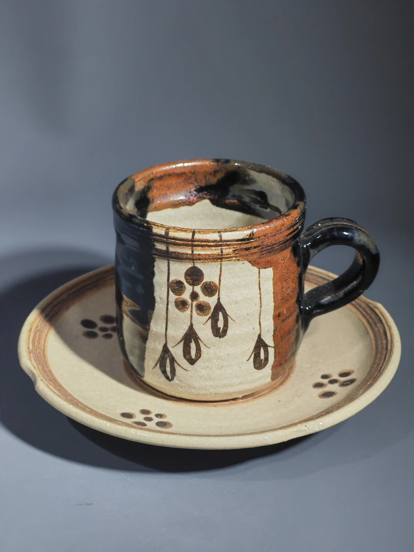 64佐佐木八十二黑织部咖啡杯