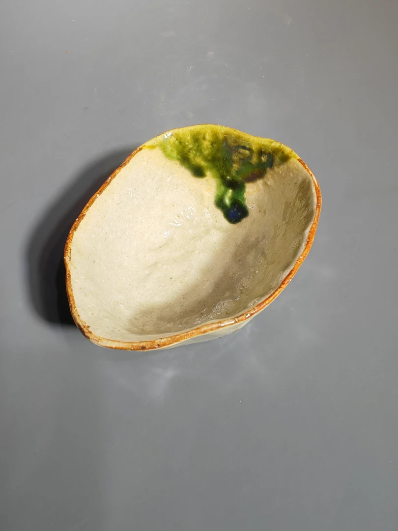 124青织部烧小公道杯一只，找主播有优惠多多！