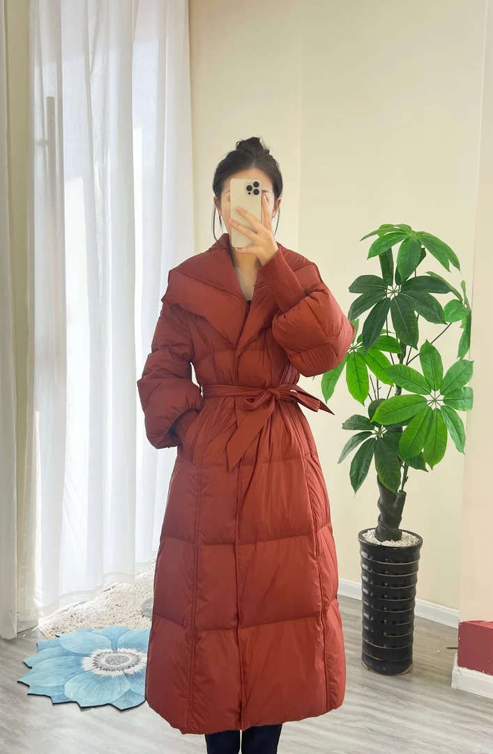 【193款】米兰国际 2024新国标90白鸭绒时尚女士气质保暖长款羽绒服