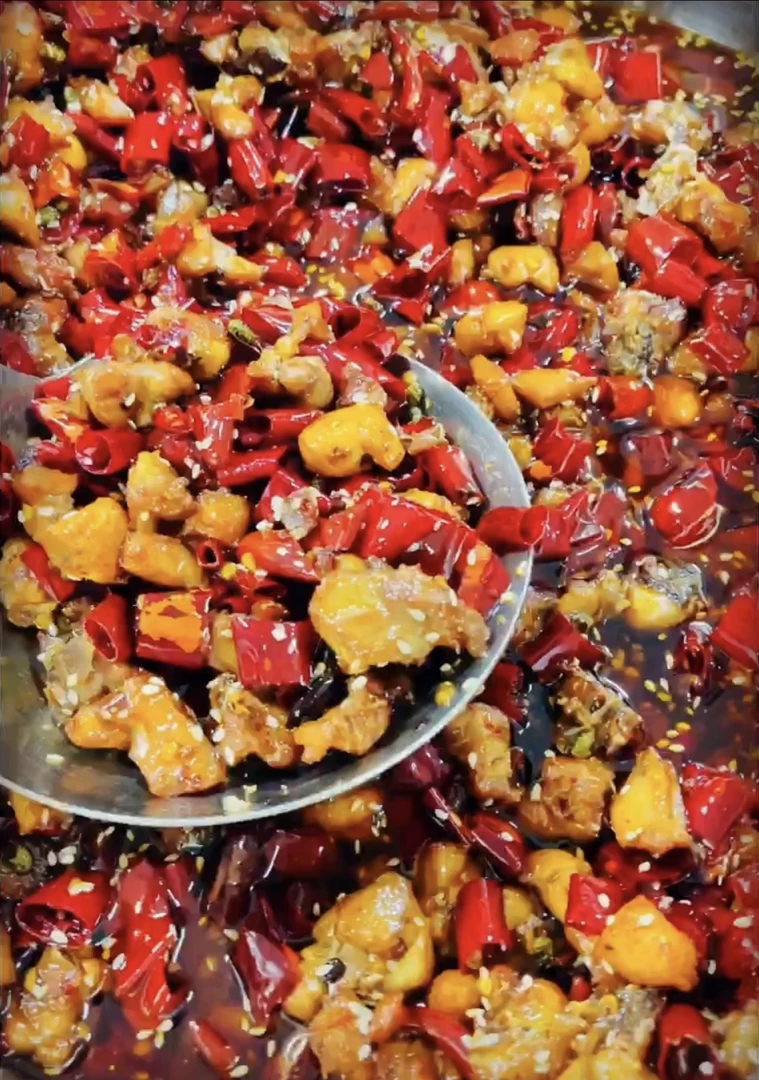 小甜哥麻辣兔丁（冷吃）传统工艺鲜兔肉炒制180g
