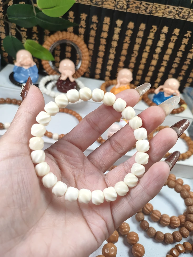 全品文玩新宠白玉菩提扭转乾坤8.7mmQ