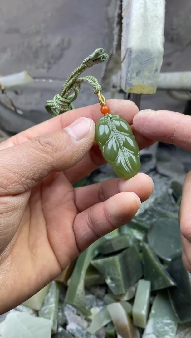 【闪购商品】和田玉颈饰未镶嵌吊坠 多样化