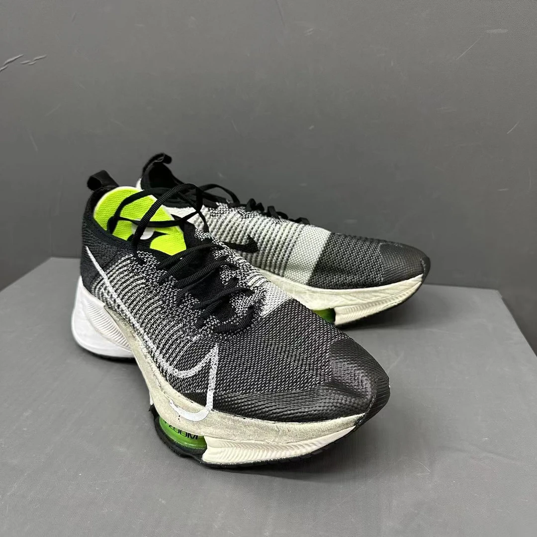nike zoom 低帮 休闲跑步鞋 黑白 42.5码