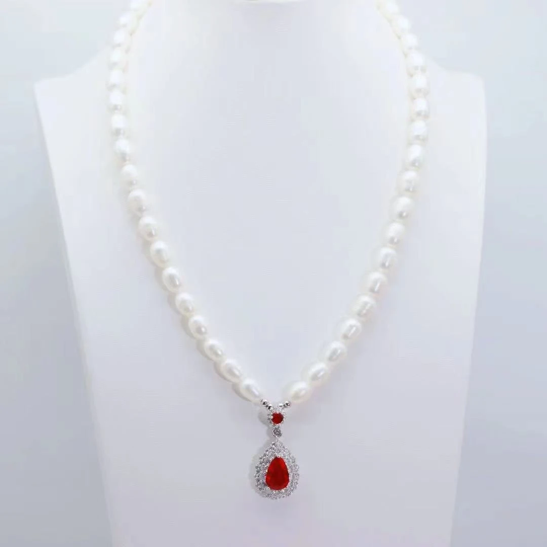 红色恋人白色珍珠项链