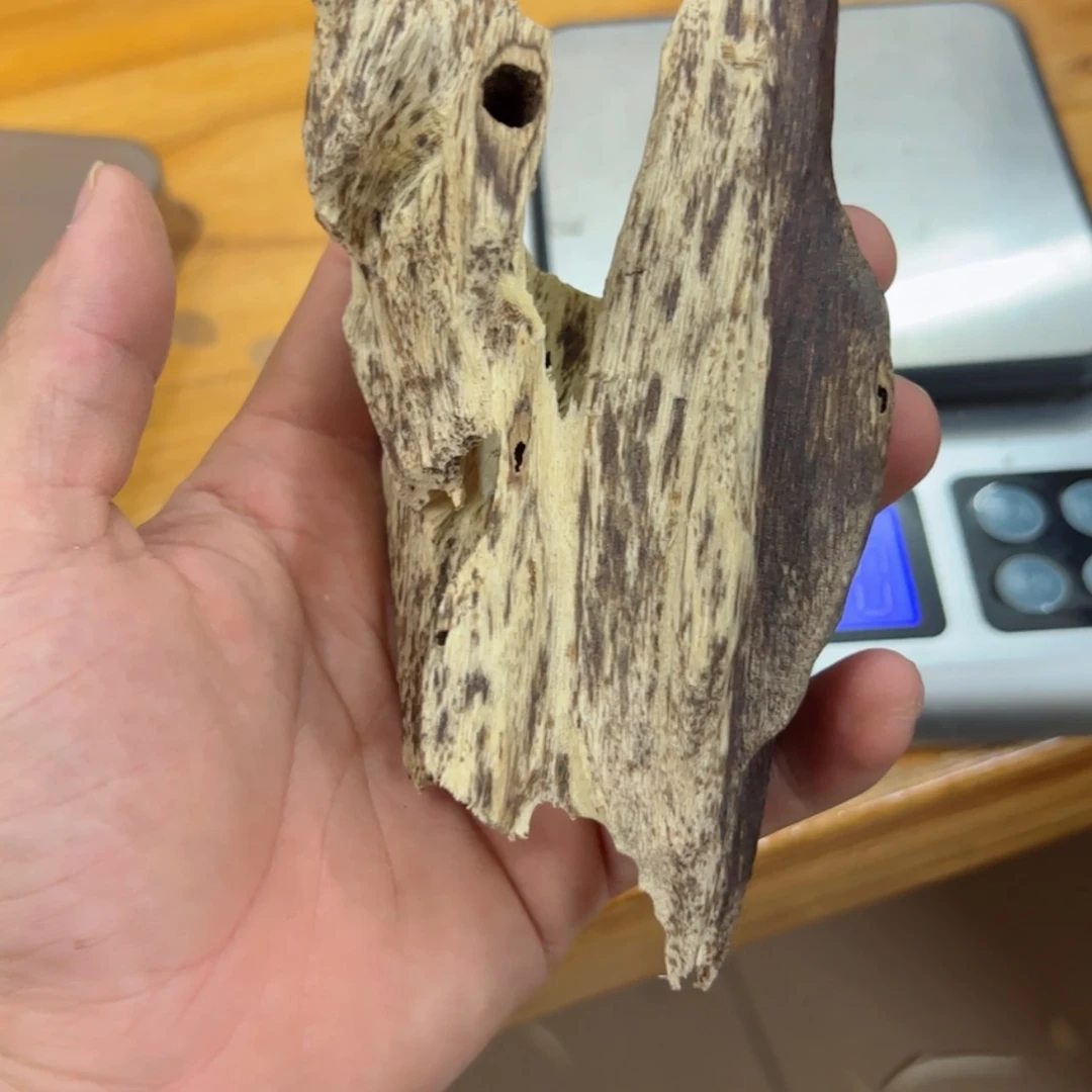 【闪购商品】沉香木摆件?*险木柸