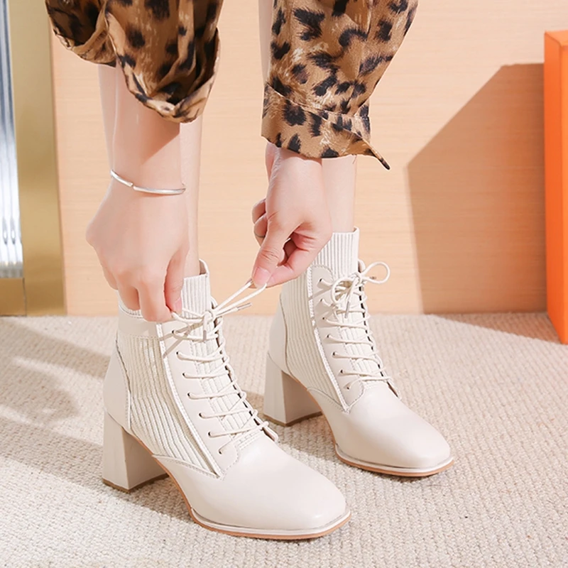 马丁靴女2024秋季中跟小短靴英伦风粗跟时装单靴系带高跟潮流裸靴