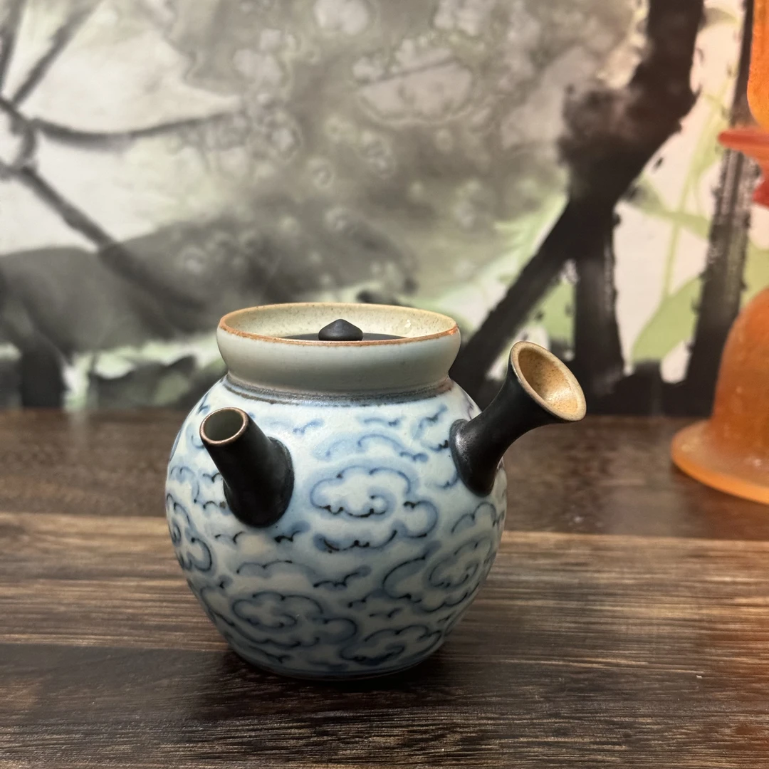 朴云堂青花祥云侧把壶高足120cc(pyt11)