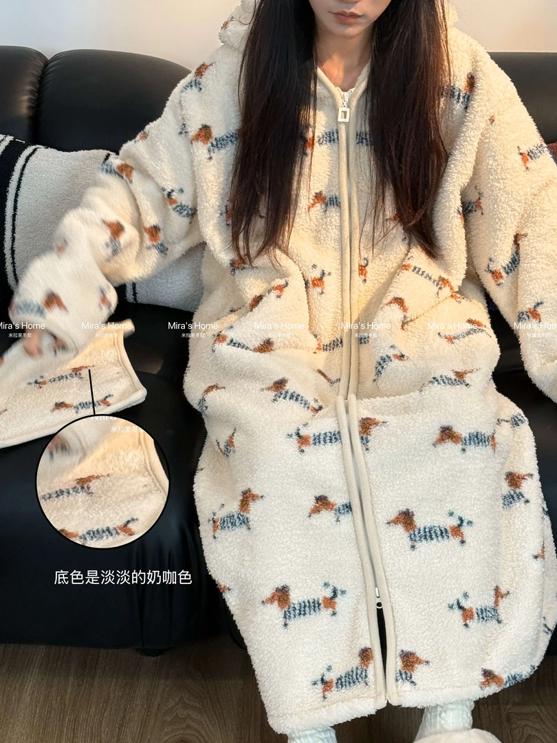 【行走的被窝】2024年新款保暖韩系条纹连帽米粒绒大码家居服睡袍