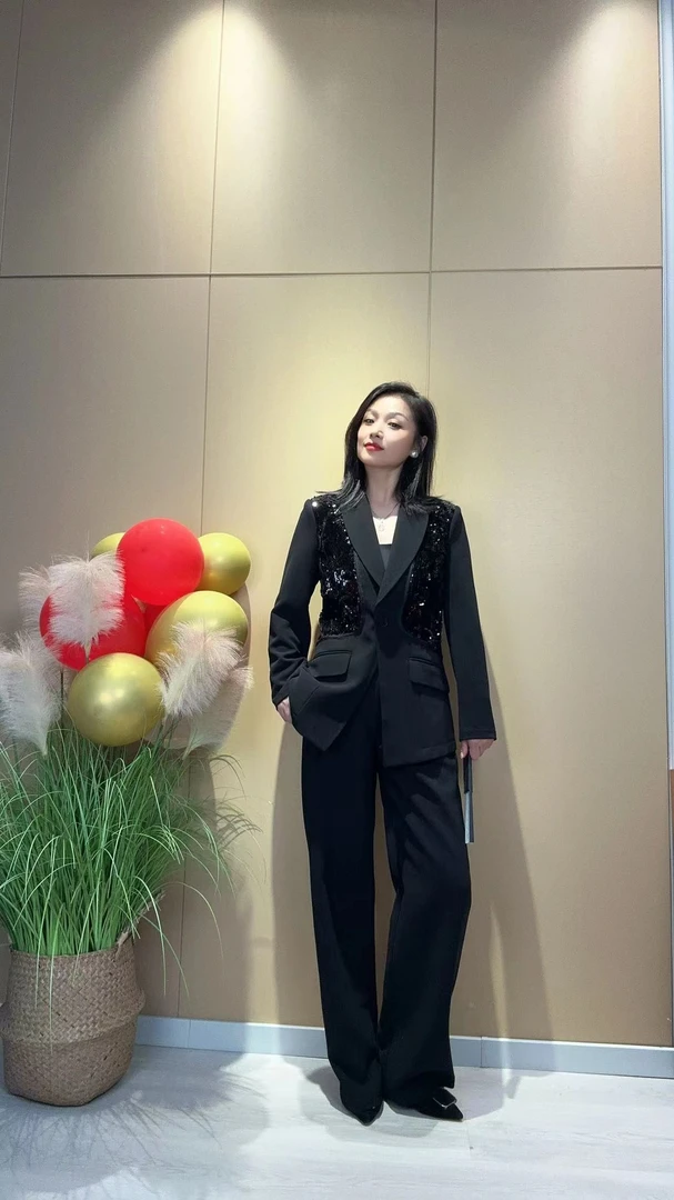 套装显瘦洋气休闲职业气质网红修身