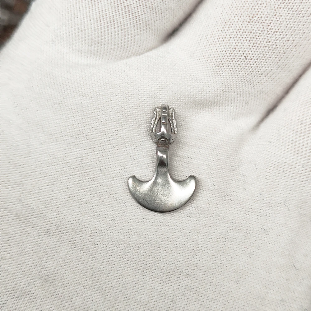 易始YS25陨铁边角料熔铸铃杵配饰创意饰品表面溜光工艺