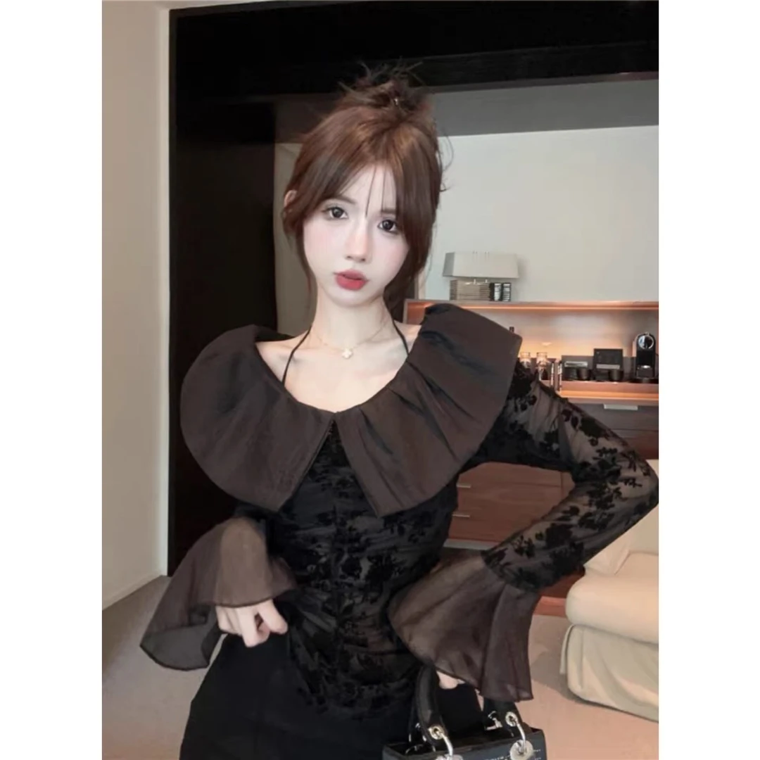 新款植绒蕾丝娃娃领修身打底衫微透性感女人味十足上衣