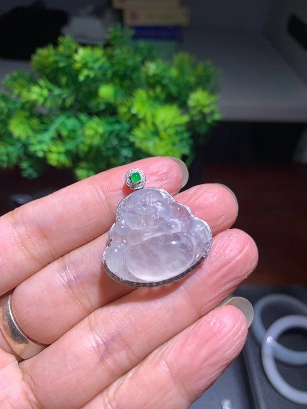 天然缅甸翡翠a货莫西沙白冰佛公镶嵌18k金吊坠