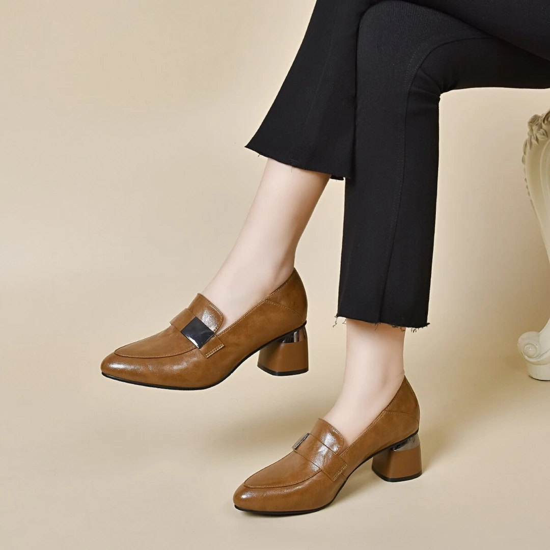 2025新款春秋季尖头单鞋女软底中跟粗跟皮鞋真皮一脚蹬女鞋乐福鞋