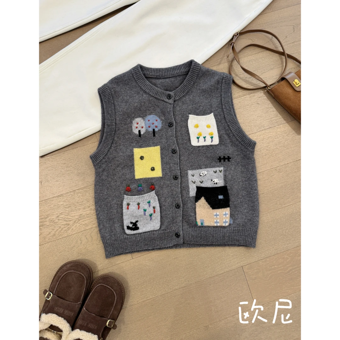 欧尼私服 小众设计款极简百搭卡通刺绣针织马夹 2411B5740