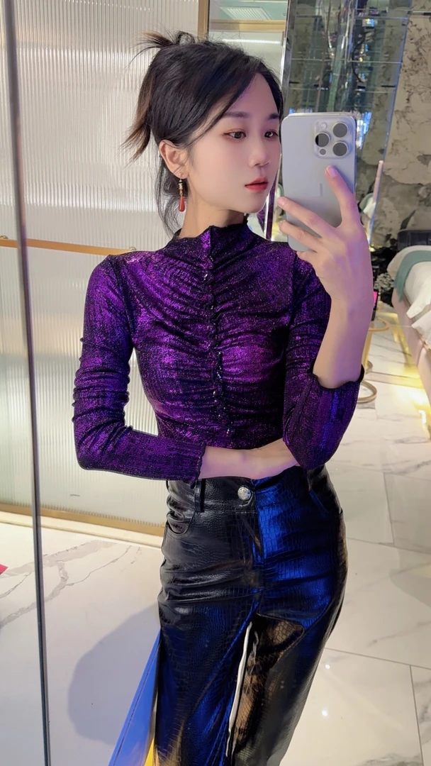 1109紫色串珠上衣显瘦