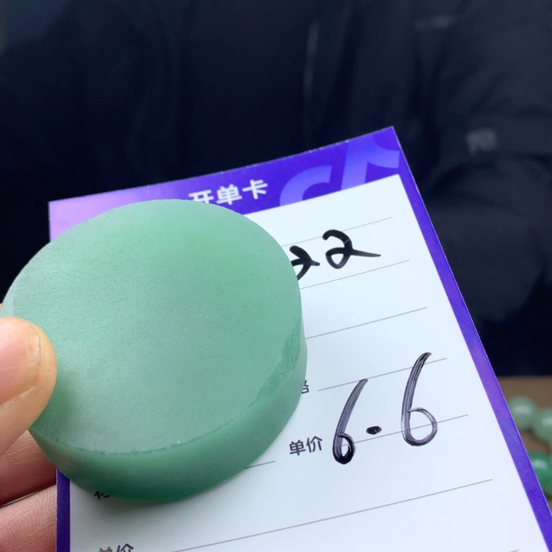 【闪购商品】石英质玉颈饰未镶嵌