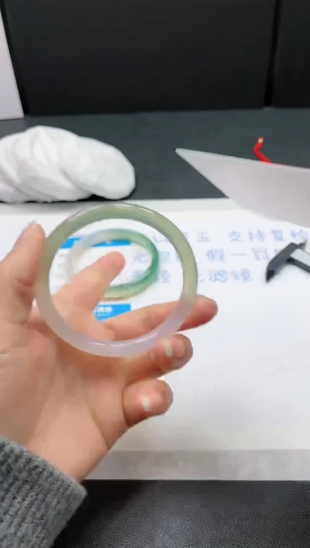 【闪购商品】石英质玉手镯未镶嵌37 54