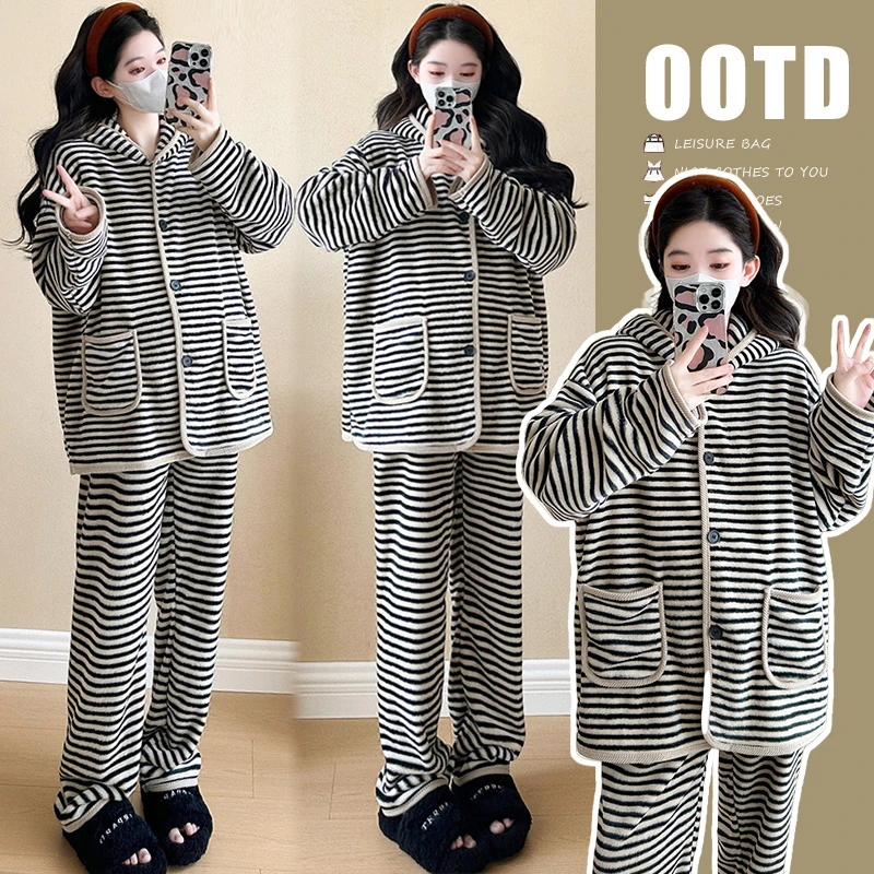 孕妇装2024秋冬季新款休闲宽松条纹连帽珊瑚绒加厚居家孕妇套装女