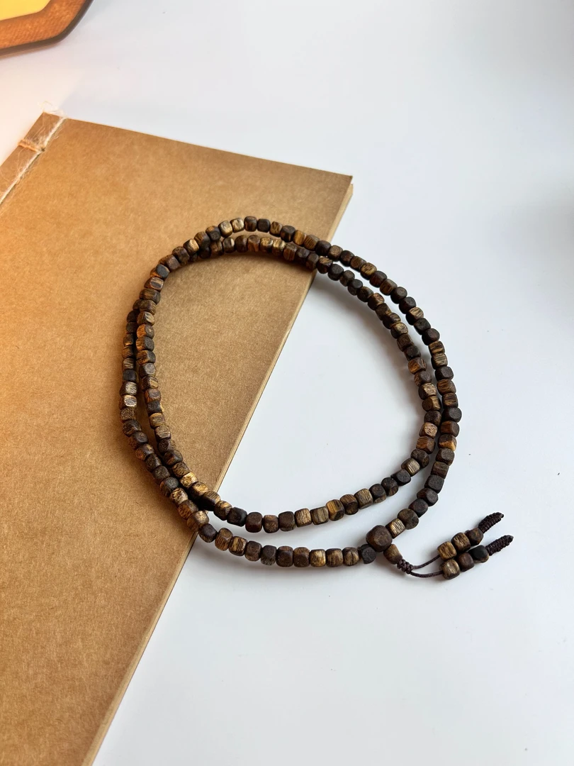 安总严选+限量0.5*108方糖珠多圈沉香手串红奇