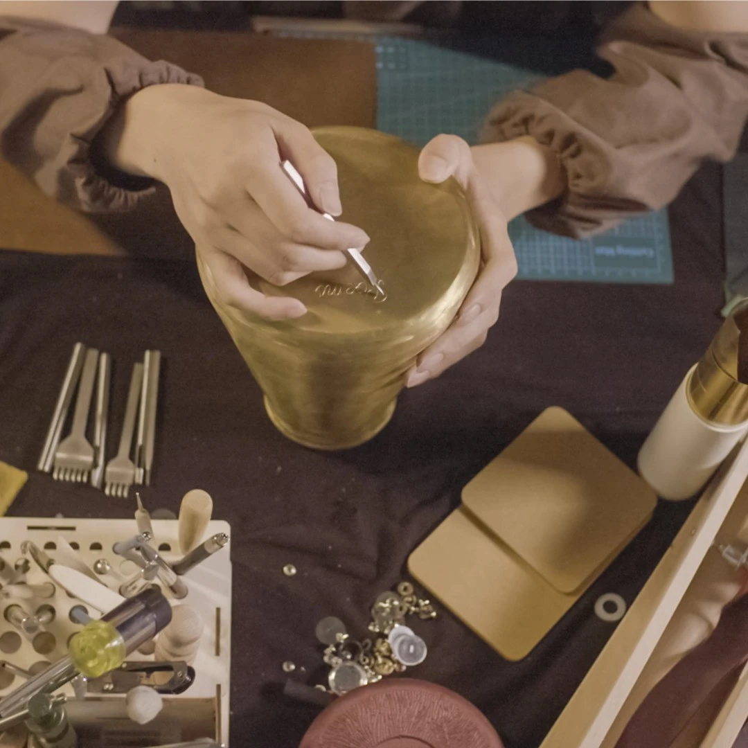 黄铜花瓶（黄铜色家饰品轻奢摆件）