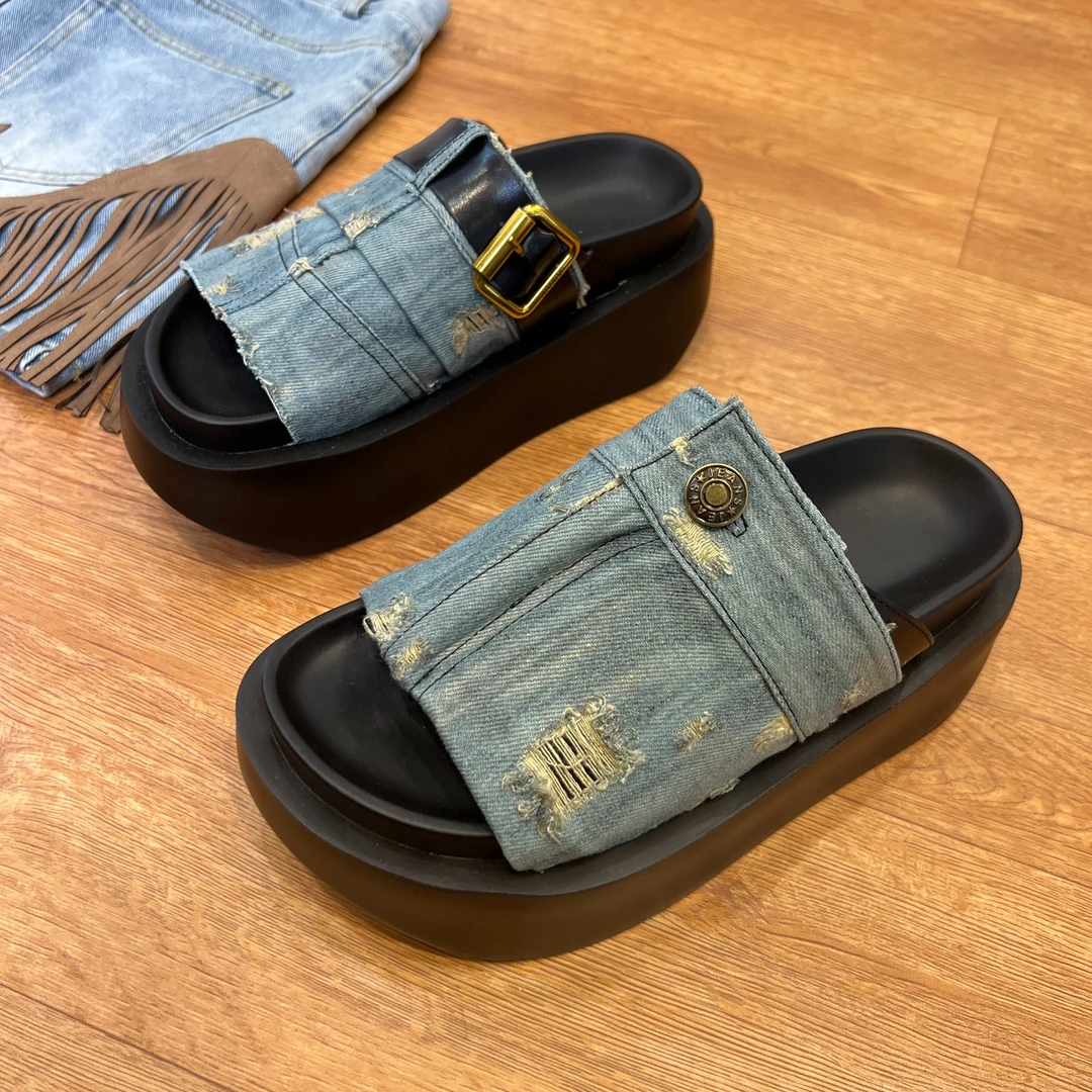 广州乐乐家【不规则潮牌拖鞋】定制欧货厚底松糕拖鞋酷帅226-10AB