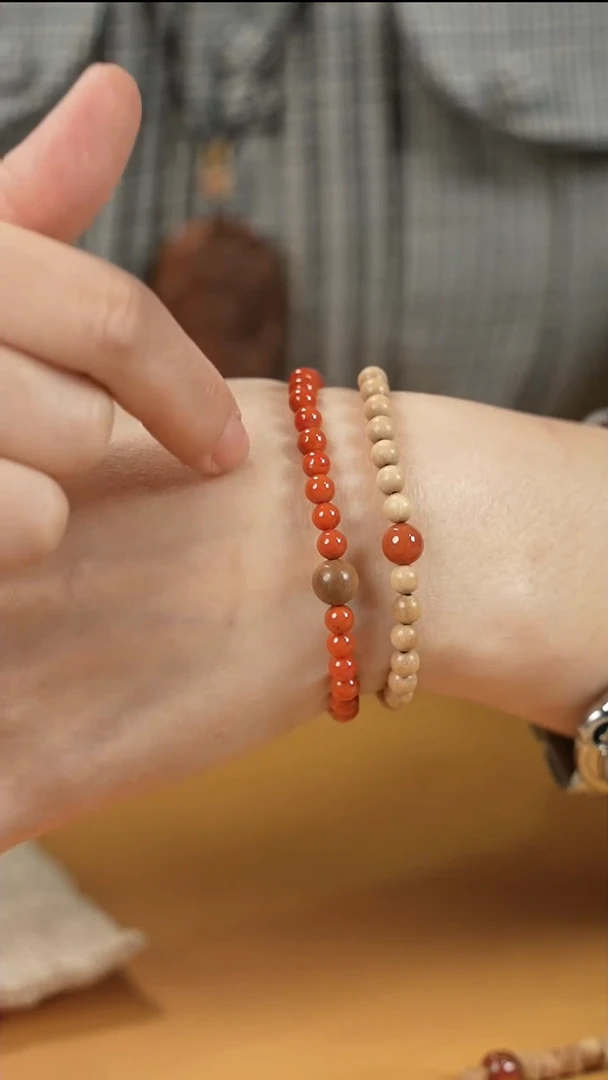 【闪购商品】檀香木手串/手链老山檀香5mm配玛瑙